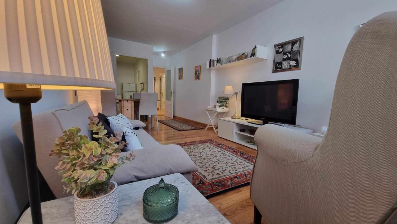 Apartamento El Faro De 利亚内斯 外观 照片