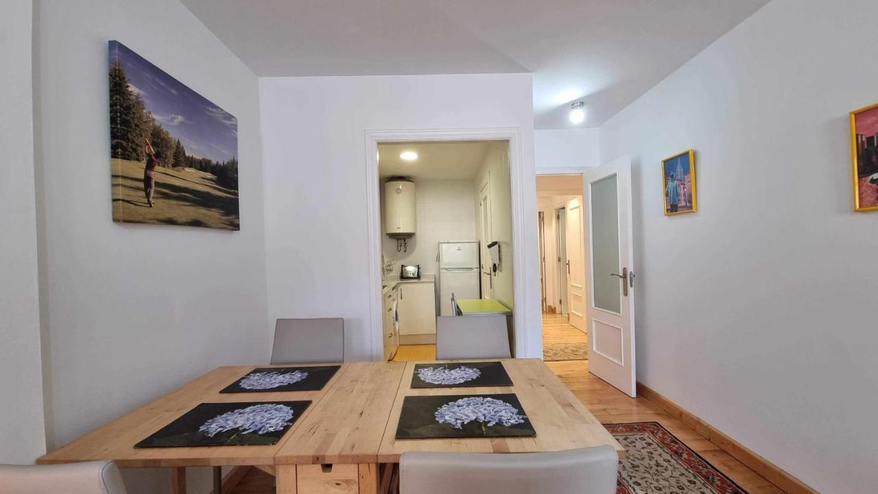 Apartamento El Faro De 利亚内斯 外观 照片