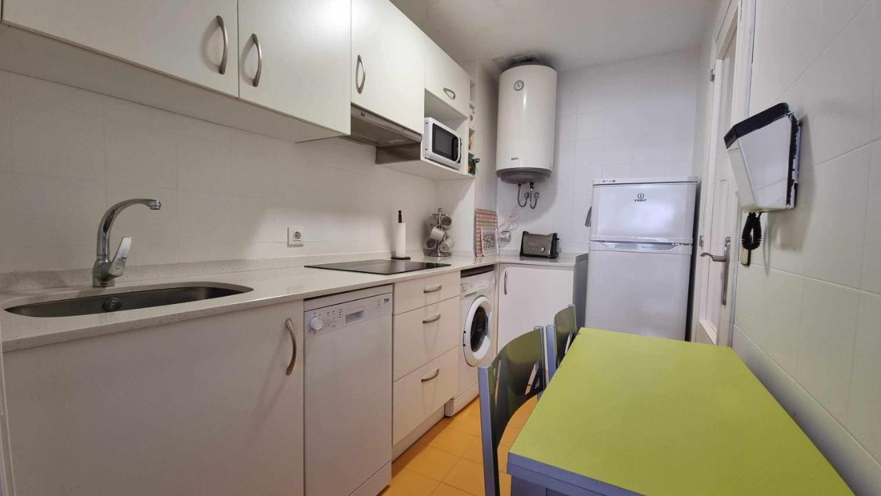 Apartamento El Faro De 利亚内斯 外观 照片